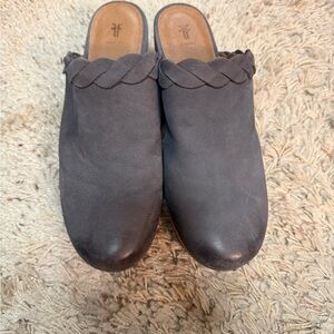 FRYE AND CO. Charcoal Braided Mules